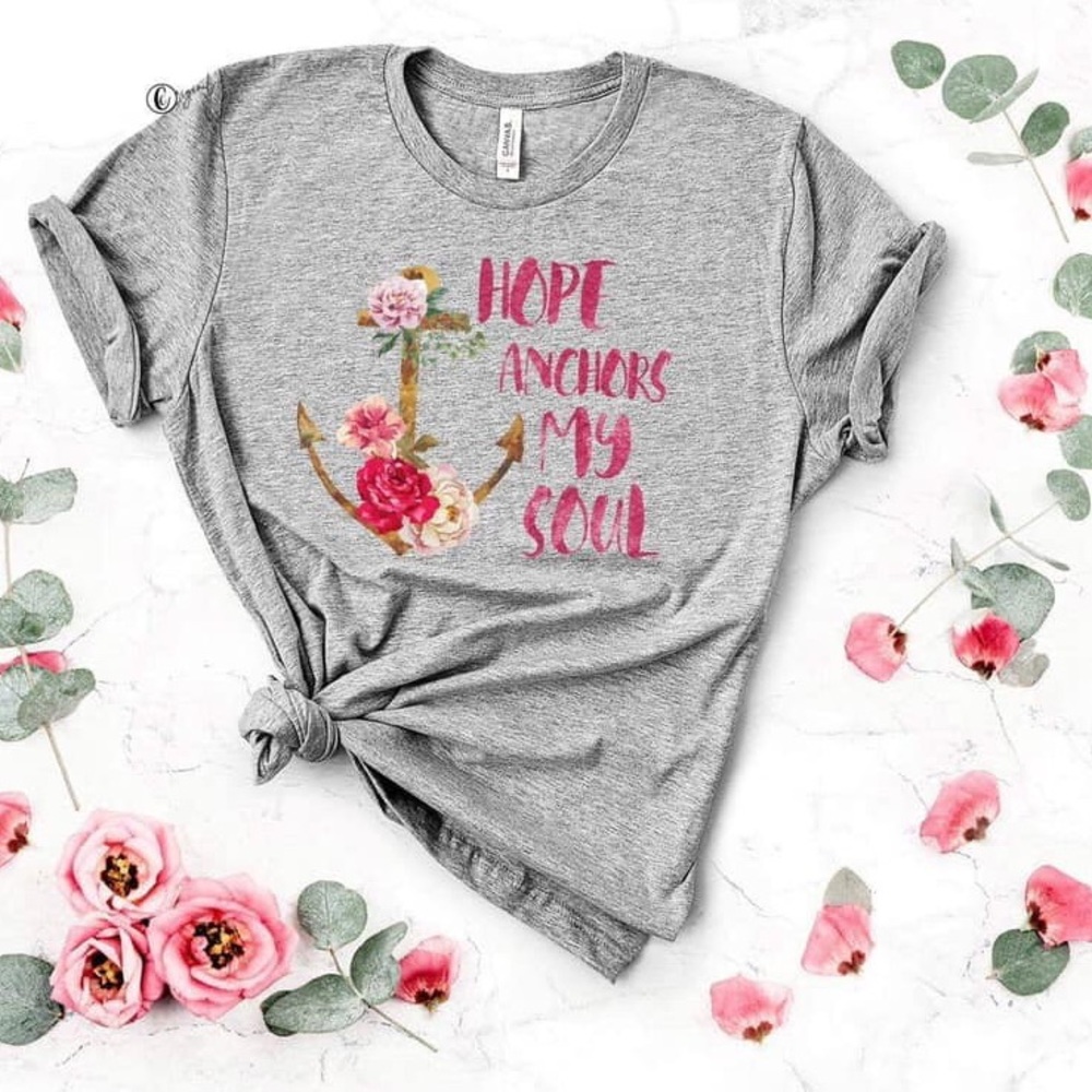 Hope anchors my Soul Graphic Tee